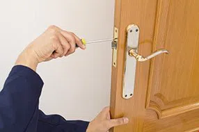 Lock Locksmith Tech Montgomery, IL 630-358-4417 - lock-changing